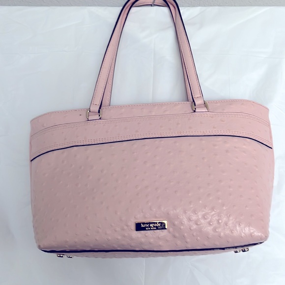 Kate Spade bag with 9” handles. - Picture 2 of 4